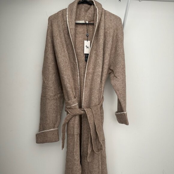 Black Goat Cardigan - Picture 3 of 4